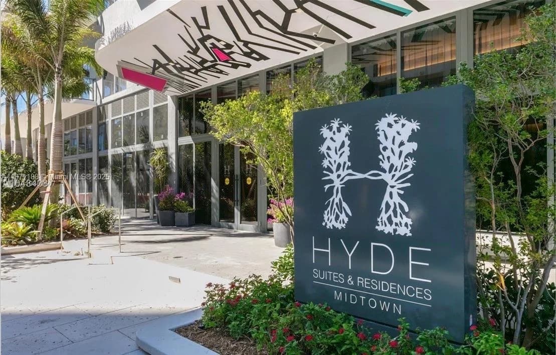 121 NE 34 ST # 901, Miami, FL 33137
