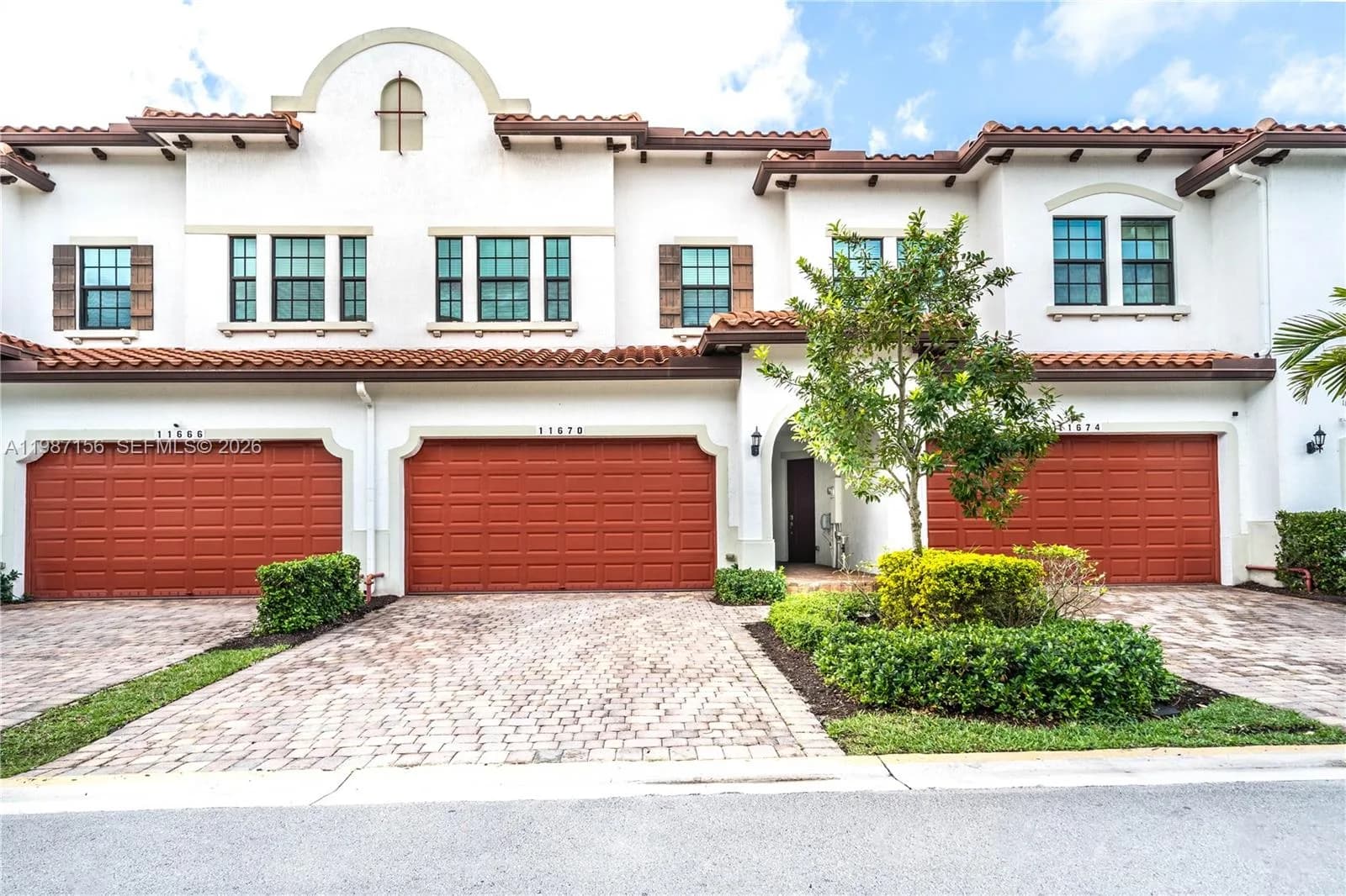 11674 SW 13th Ln # 1674, Pembroke Pines, FL 33025