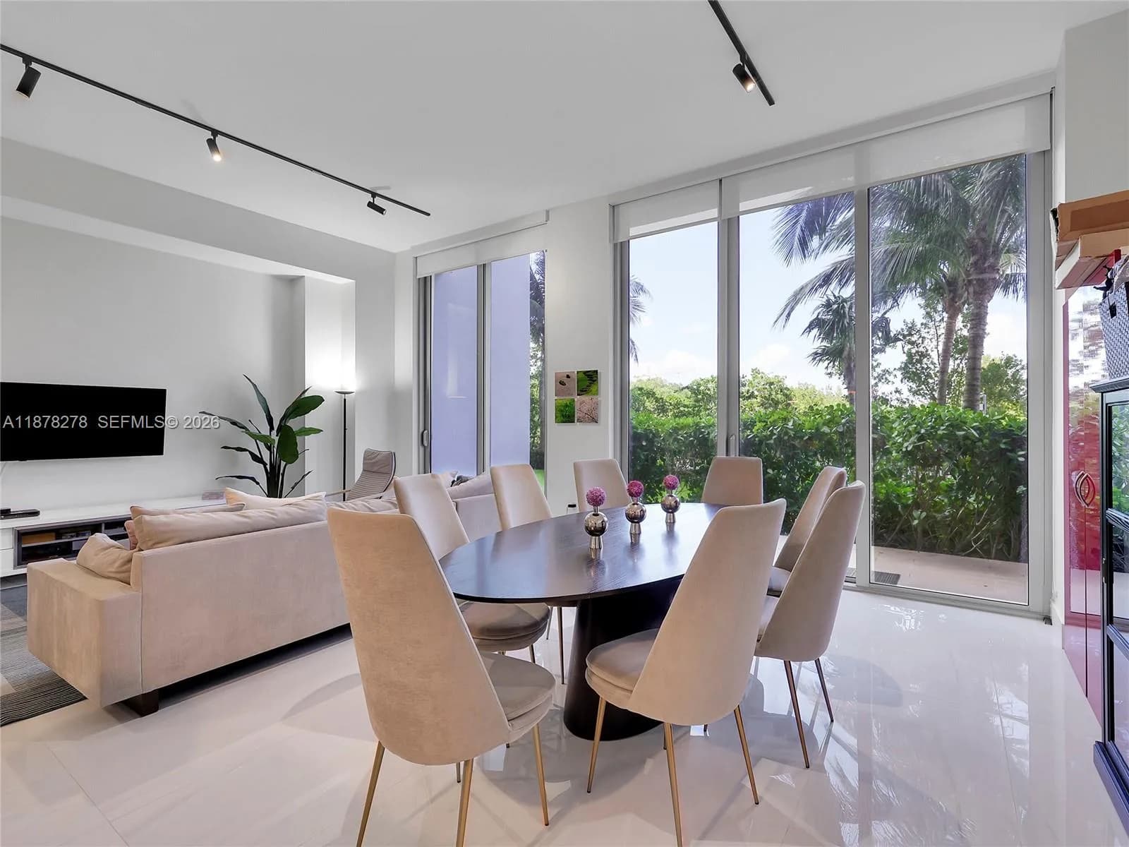 16385 Biscayne Blvd # 105, North Miami Beach, FL 33160