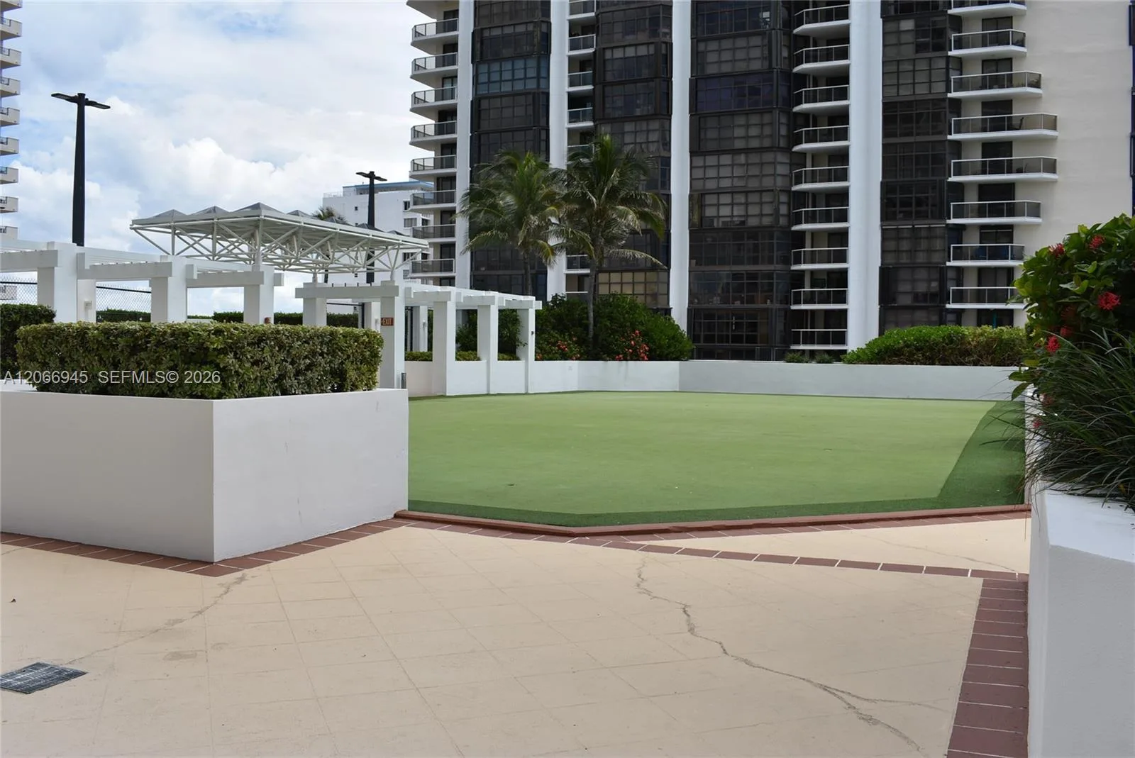 6365 Collins Ave # 3804, Miami Beach, FL 33141