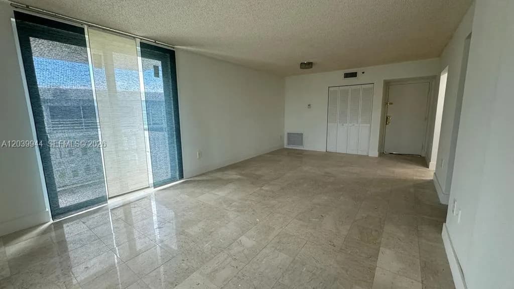 919 Hillcrest Dr # 201, Hollywood, FL 33021