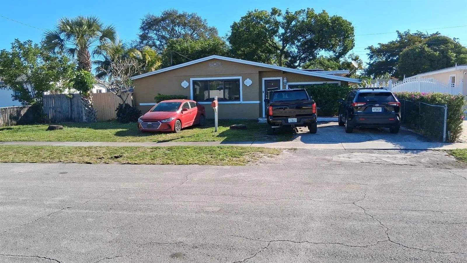 301 N 66th Avenue, Hollywood FL 33024