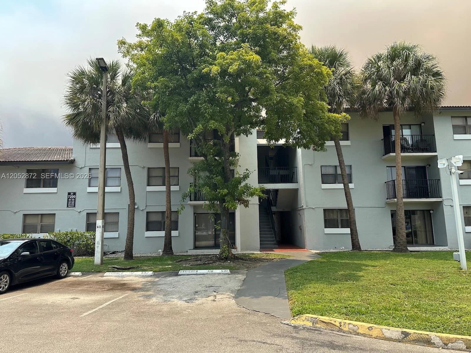 7200 NW 179th St # 311, Hialeah, FL 33015