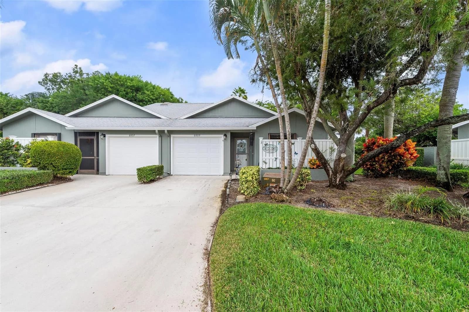 6809 SE Yorktown Drive, Hobe Sound FL 33455
