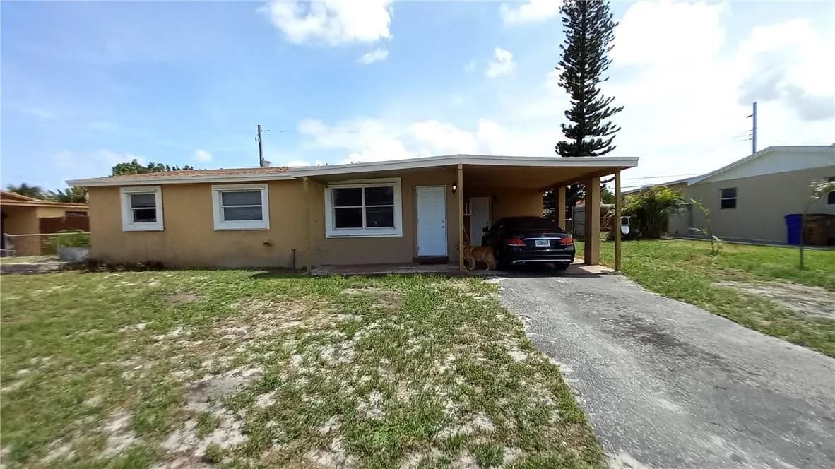 330 NW 38th Street, Deerfield Beach FL 33064