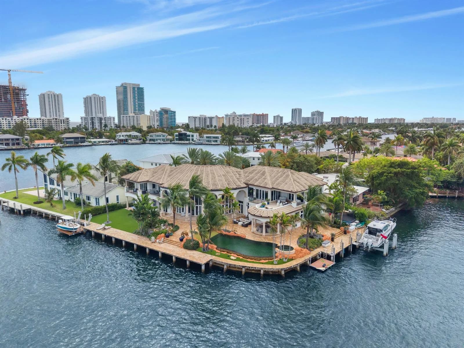 2593 SE 8th Street, Pompano Beach FL 33062