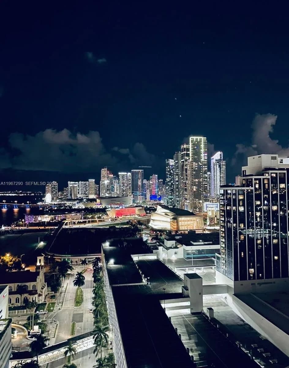 1750 N Bayshore Dr # 2710, Miami, FL 33132