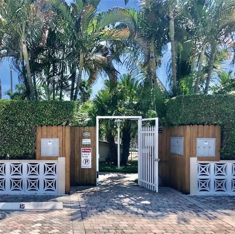 736 NE 13TH Court # 17, Fort Lauderdale, FL 33304