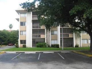 701 N Pine Island Road # 304, Plantation FL 33324
