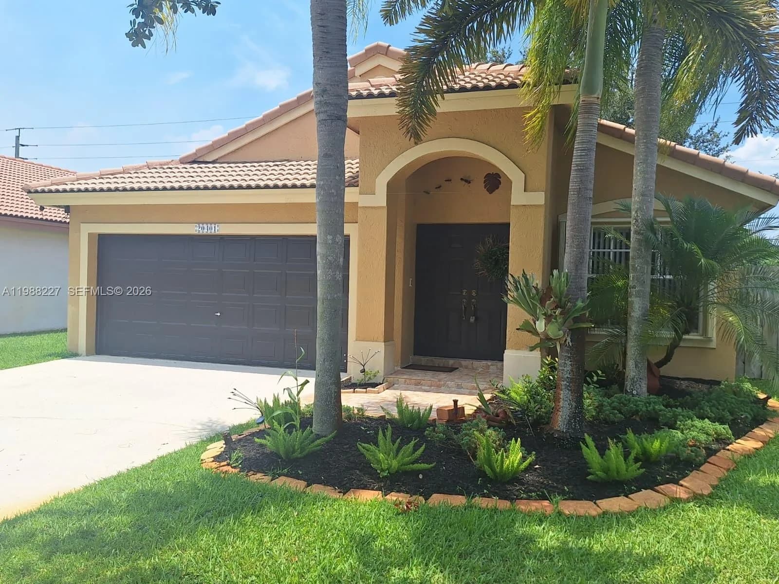 20401 SW 1st St, Pembroke Pines, FL 33029