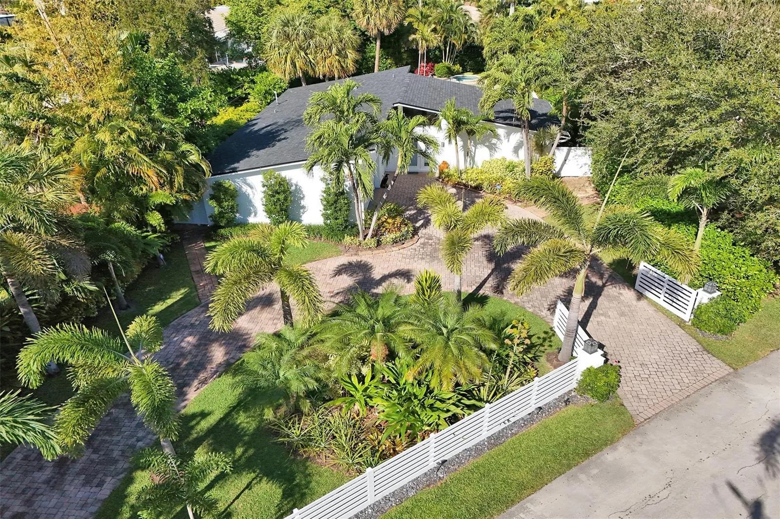 2525 SE 7th Drive, Pompano Beach FL 33062