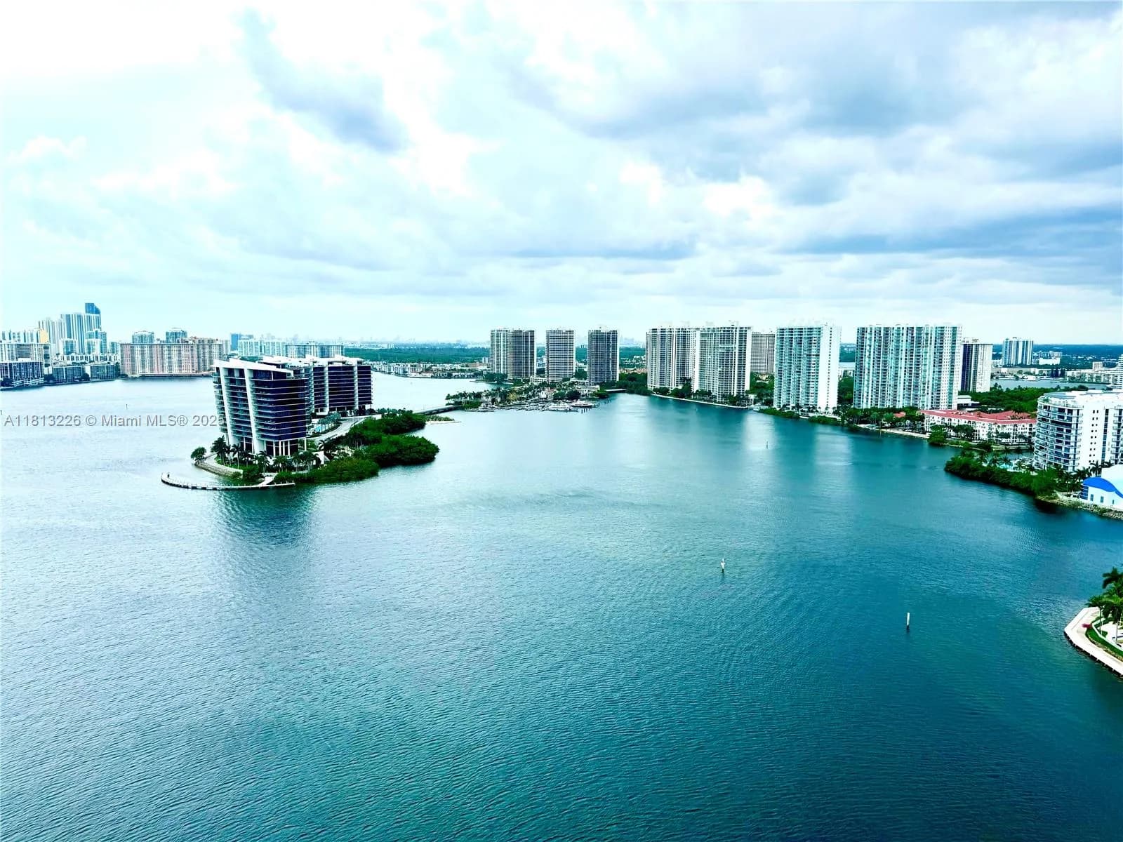 3530 Mystic Pointe Dr # 3001, Aventura FL 33180