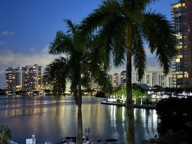 3530 Mystic Pointe Dr # 405, Aventura FL 33180
