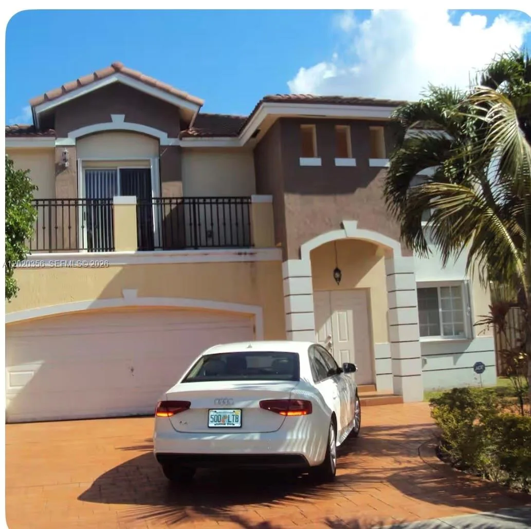 14475 SW 40th St, Miami, FL 33175