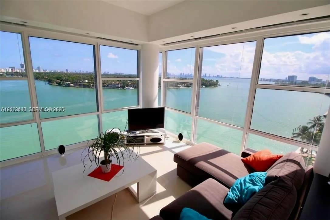 900 Bay Dr # 1027, Miami Beach, FL 33141