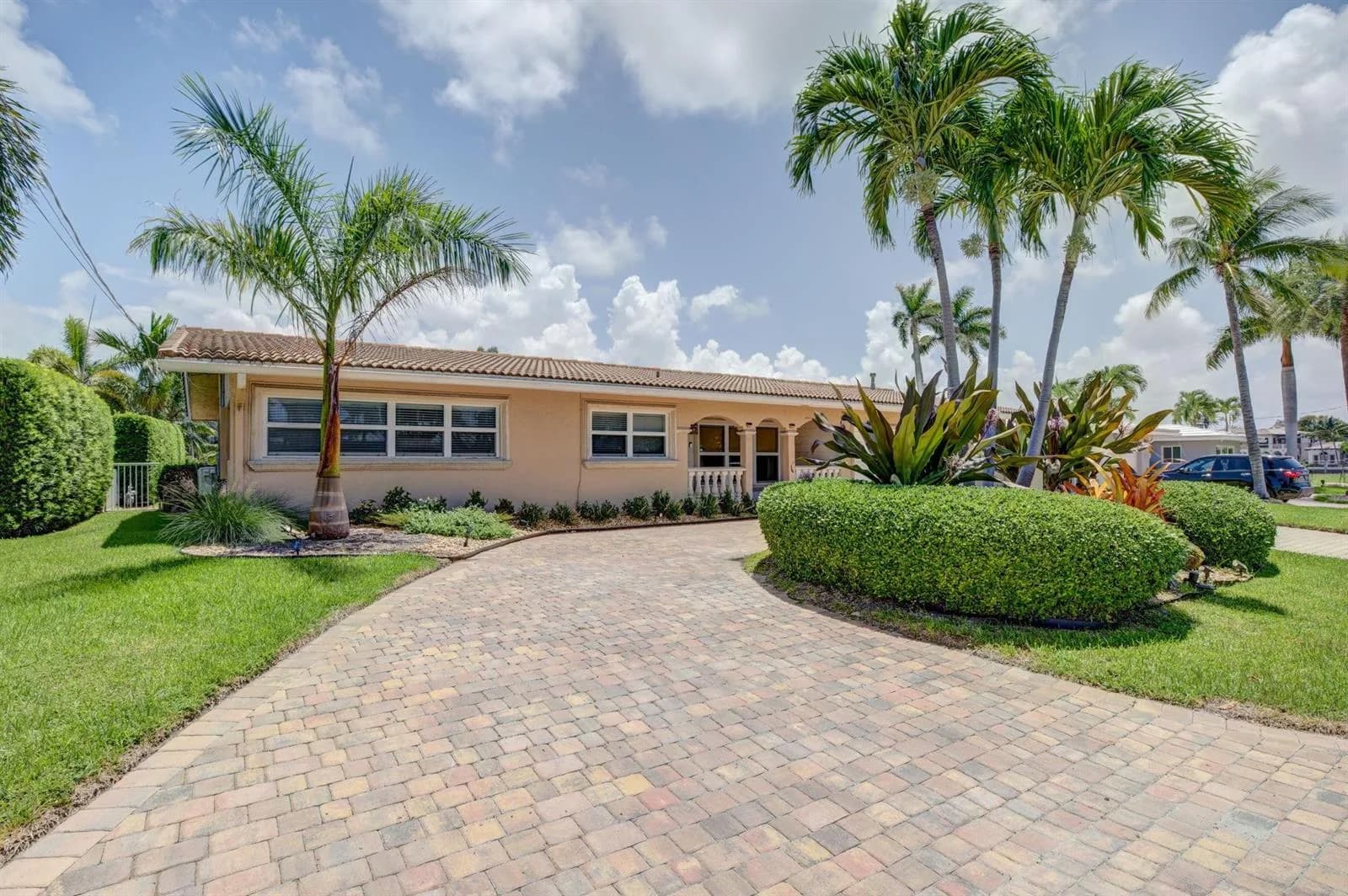 1920 Waters Edge, Pompano Beach FL 33062