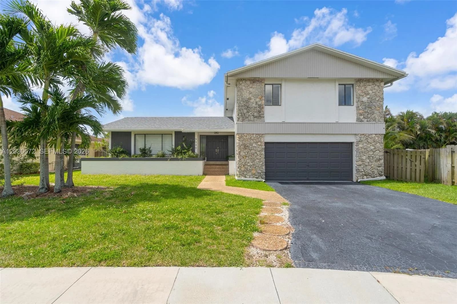 9340 NW 32nd St, Sunrise FL 33351