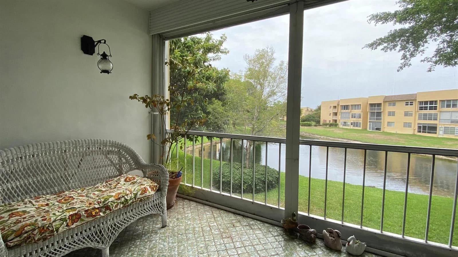 6051 NW 61st Avenue # 211, Tamarac FL 33319