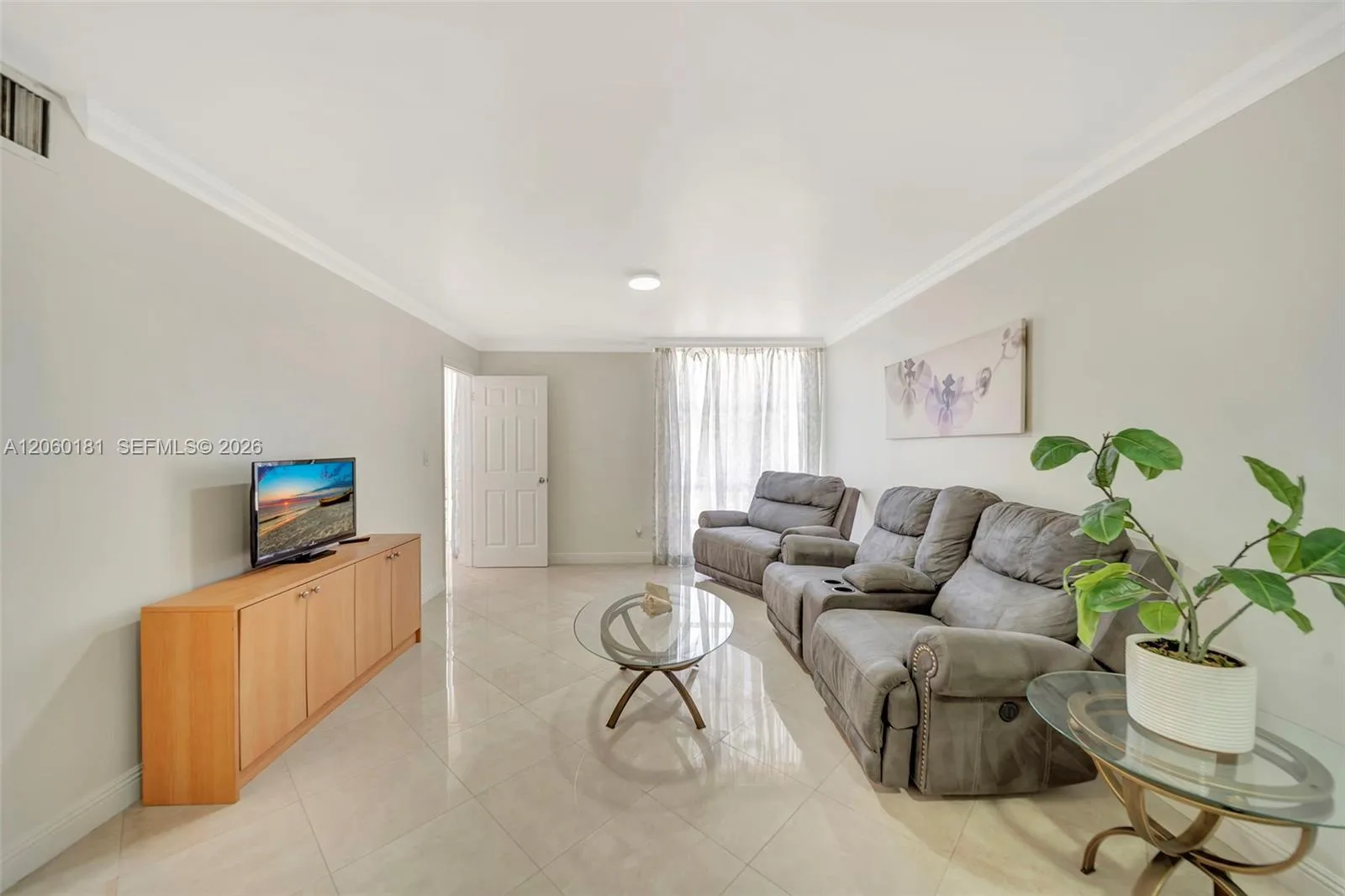 200 172nd St # 220, Sunny Isles Beach FL 33160