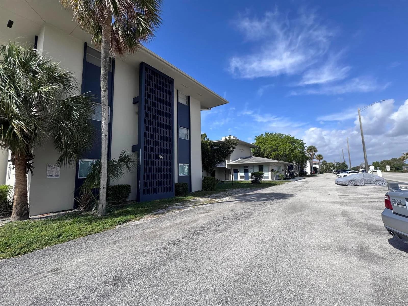 1150 E Sample Road # 204, Pompano Beach, FL 33064