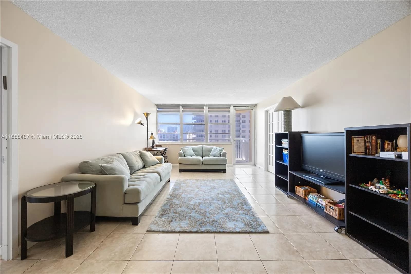 251 174th St # 812, Sunny Isles Beach FL 33160