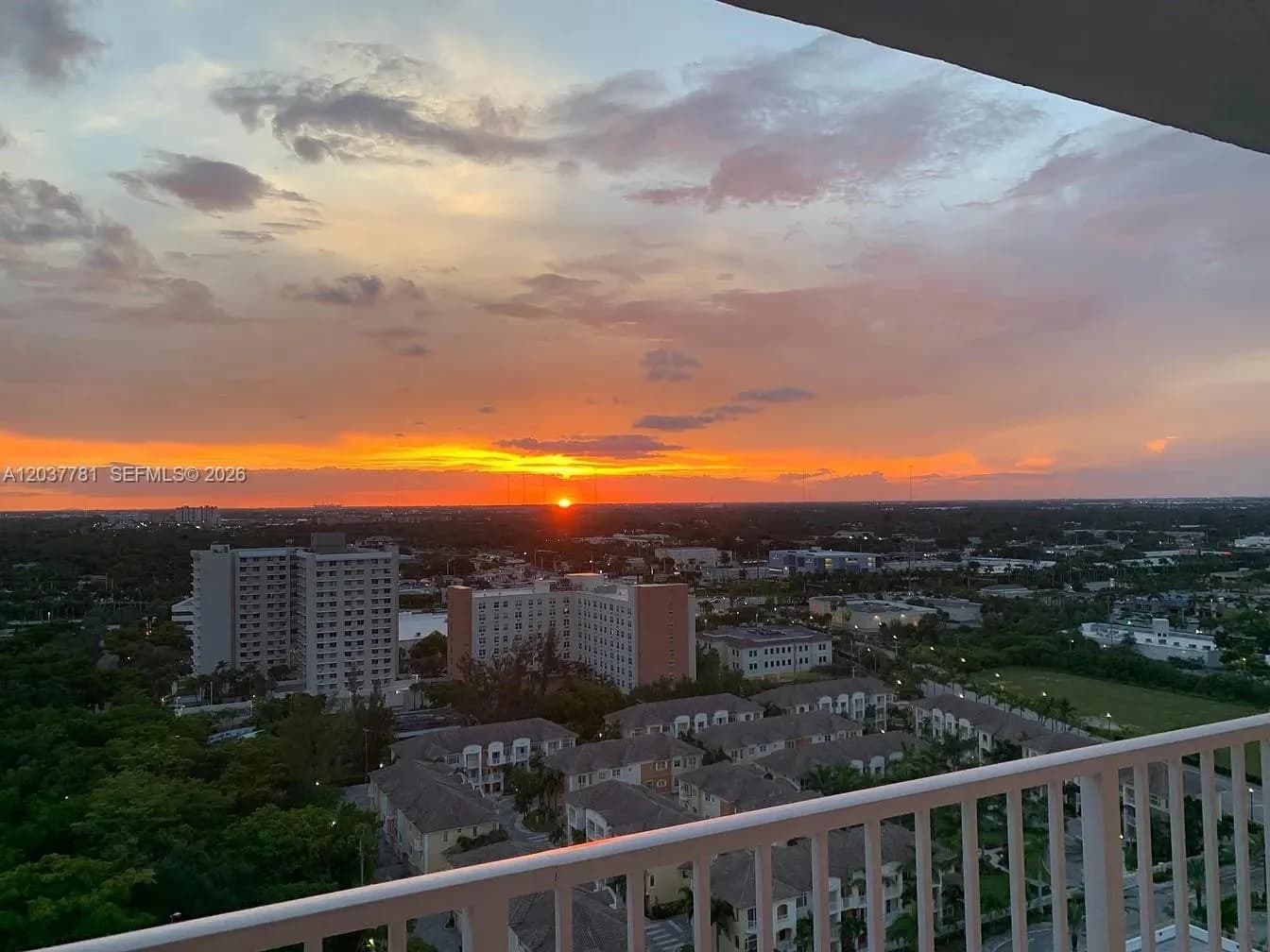 2801 NE 183rd St # 2107W, Aventura FL 33160