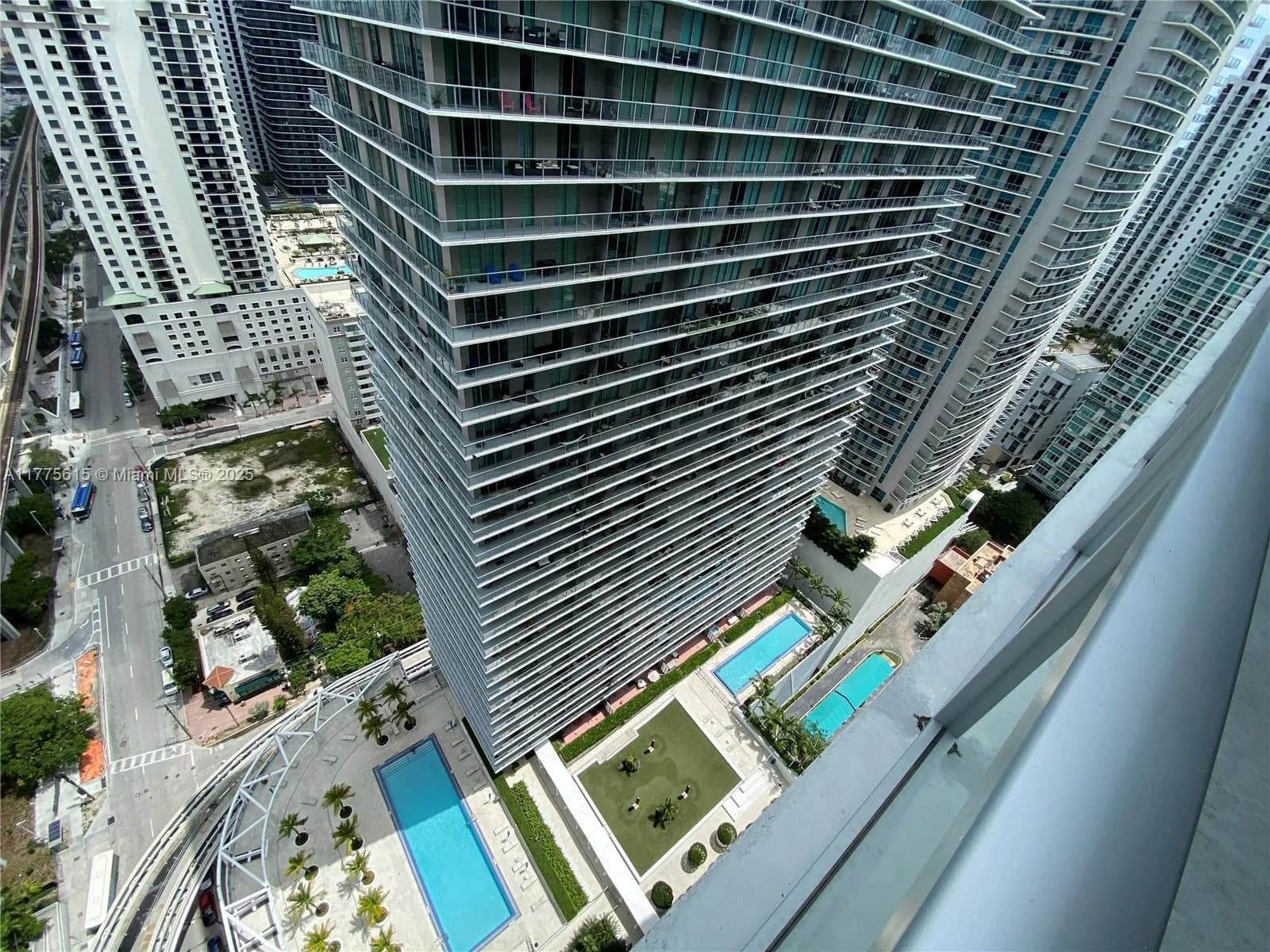 79 SW 12 ST, Miami FL 33130