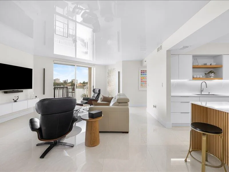 18260 N Bay Road # 418, Sunny Isles Beach FL 33160
