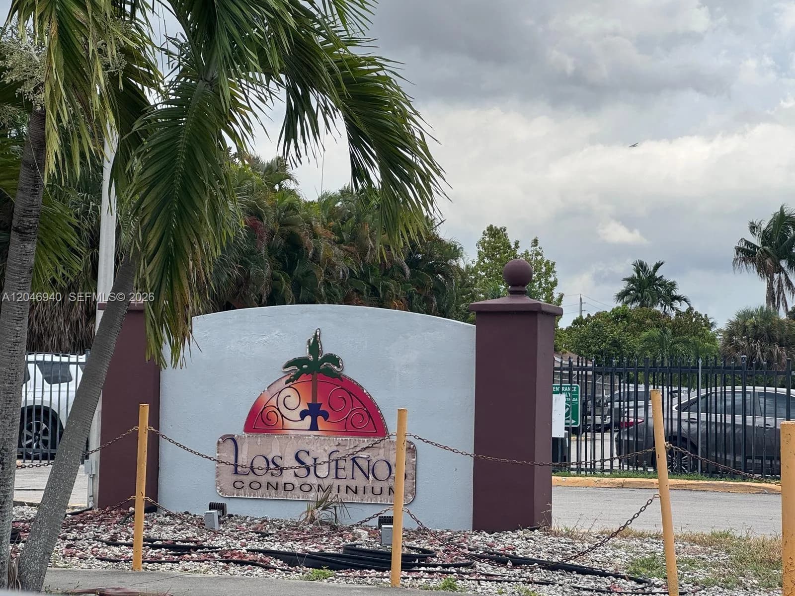 1725 W 60th St # F222, Hialeah, FL 33012