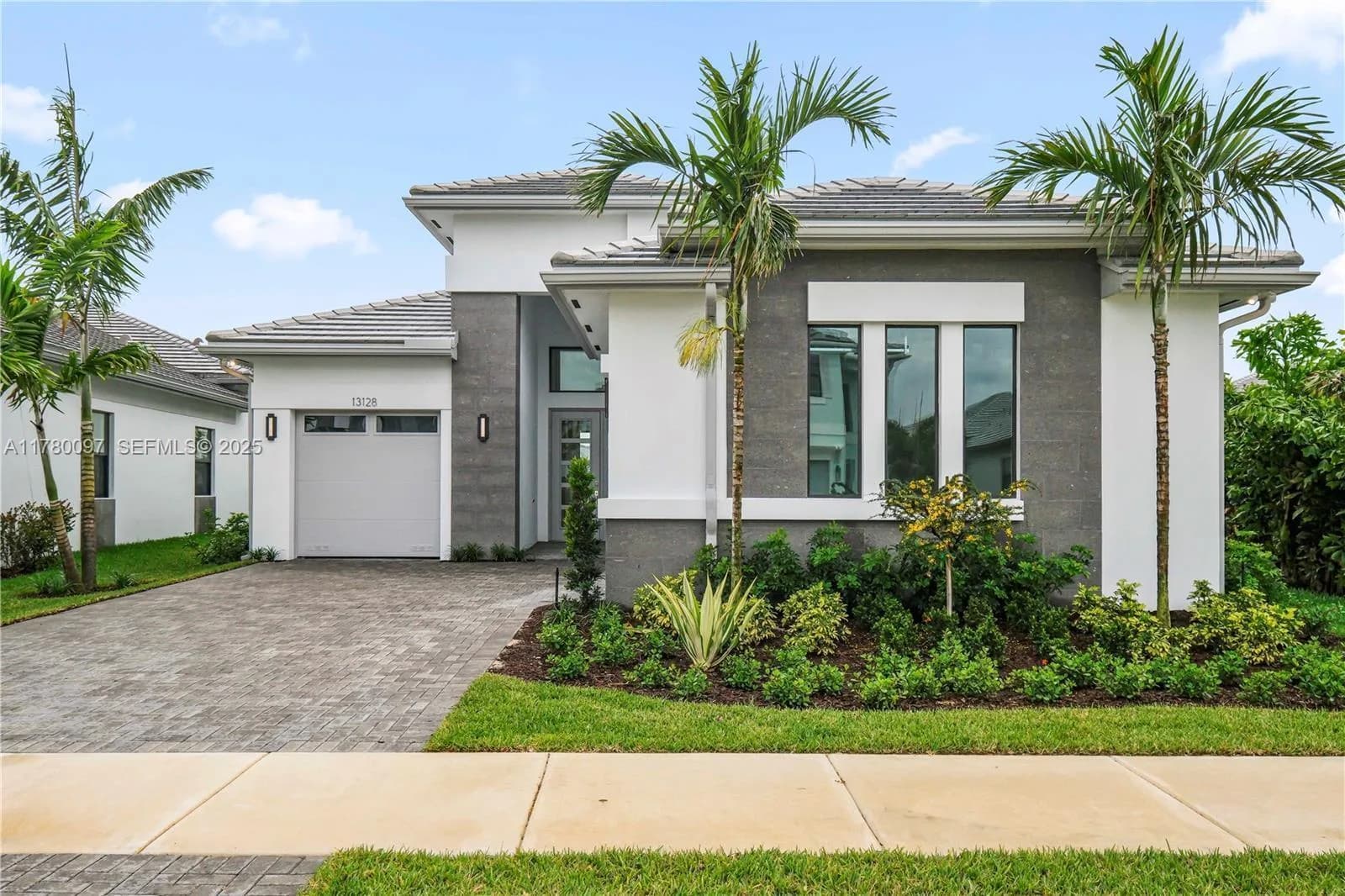 13128 Feathering Way, Palm Beach Gardens FL 33412