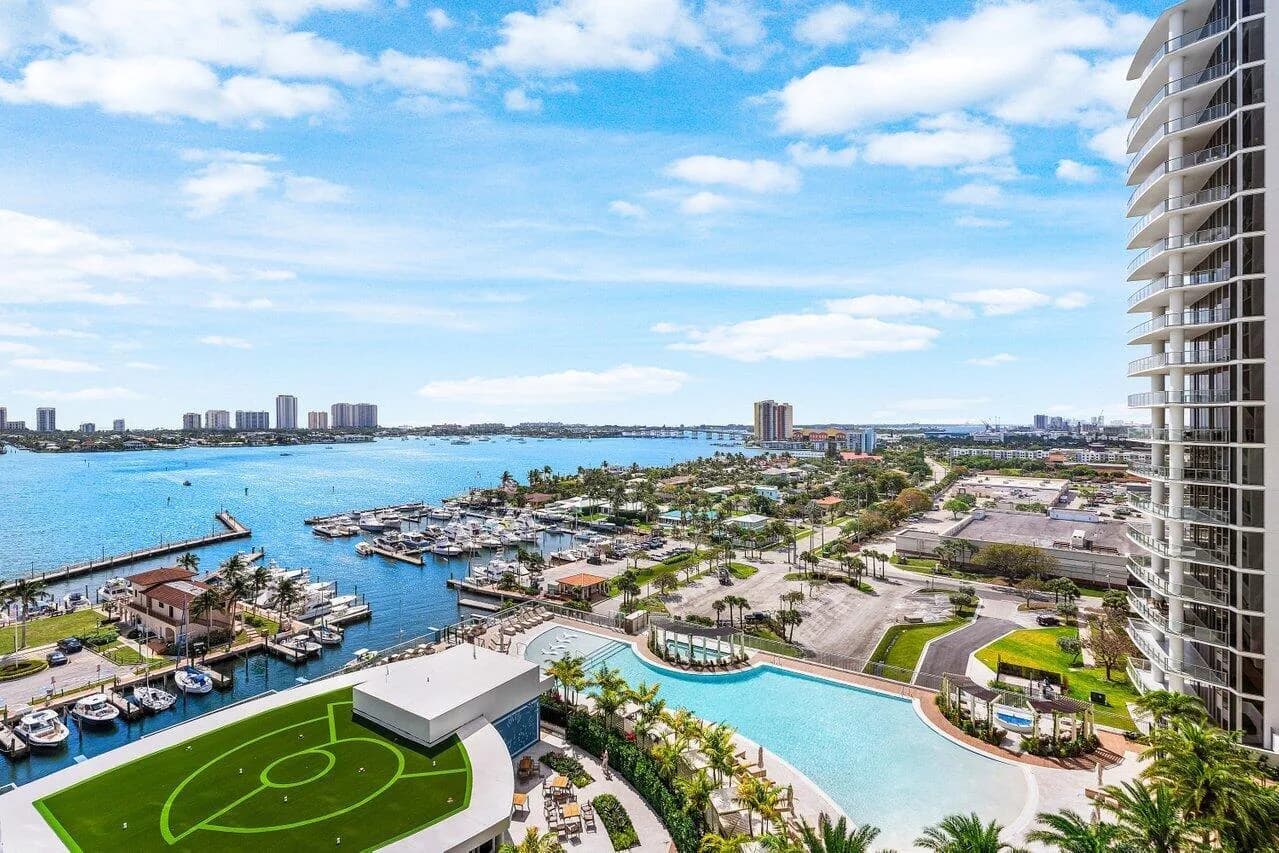 220 Lake Shore Drive # 1415, Lake Park FL 33403