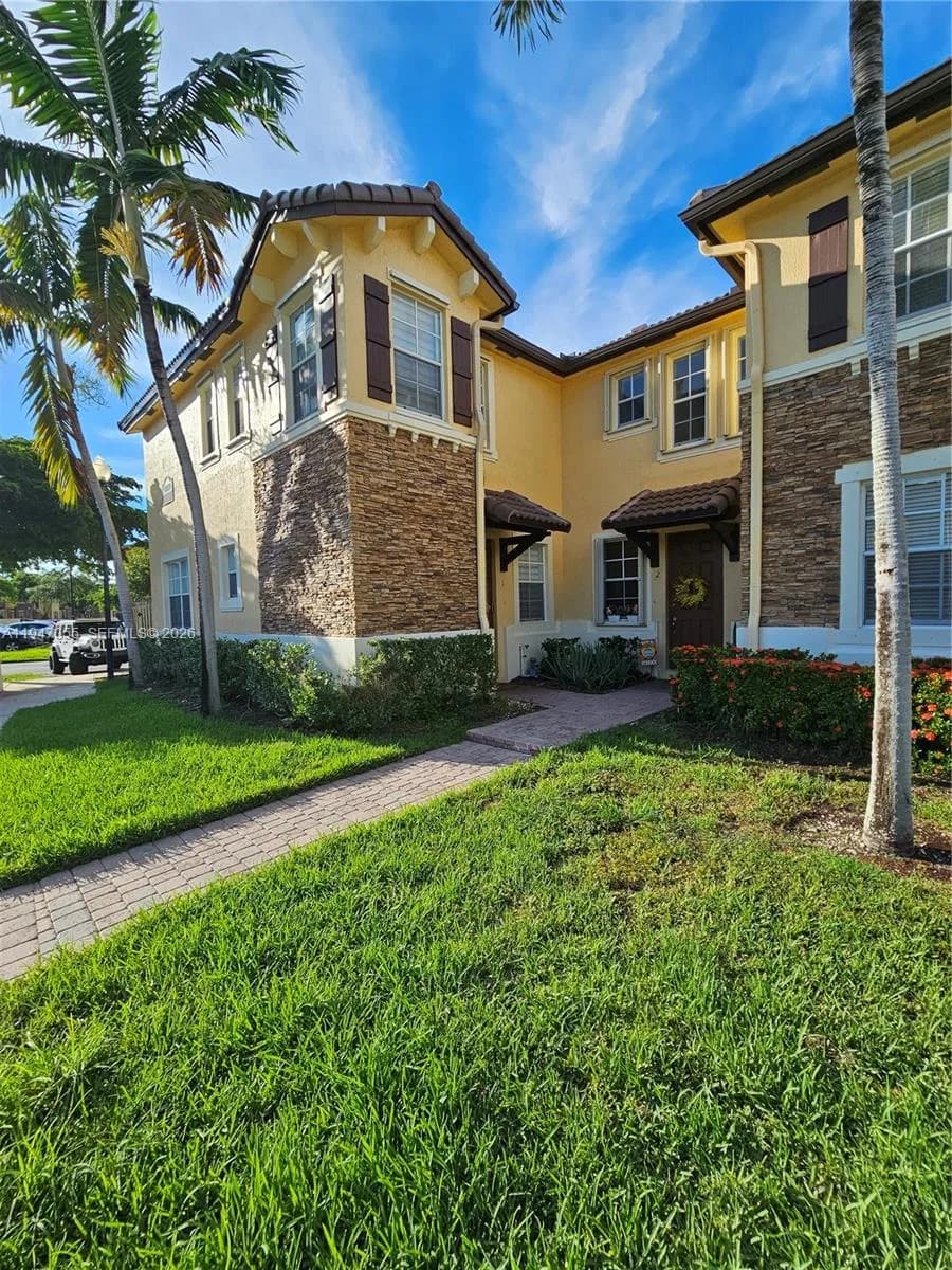9209 SW 227th St # 1, Cutler Bay FL 33190