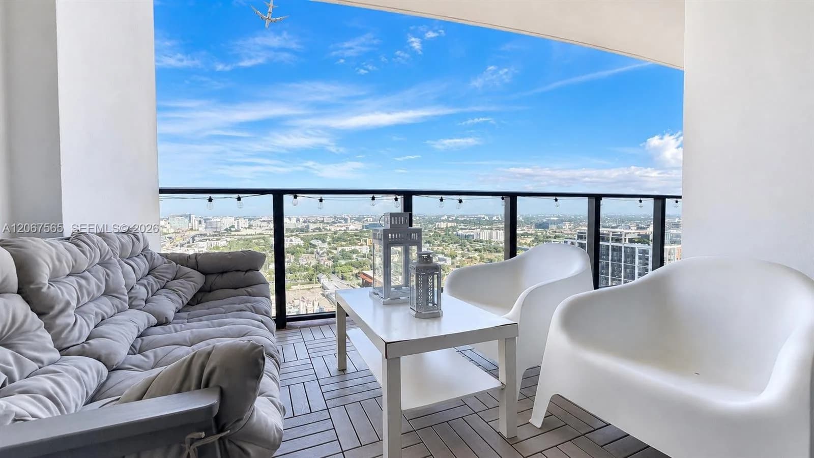 1600 NE 1st Ave # 2512, Miami FL 33132