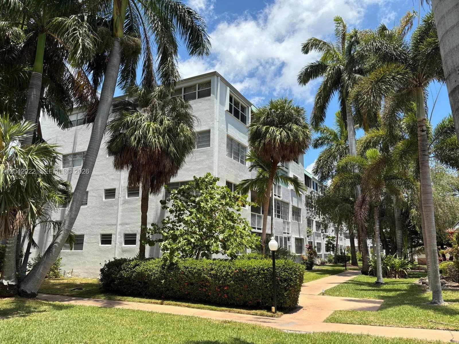1333 E Hallandale Beach Blvd # 134, Hallandale Beach, FL 33009