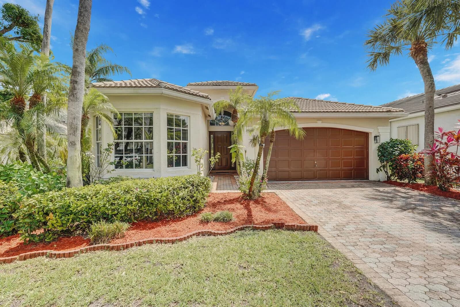 19084 Skyridge Circle, Boca Raton, FL 33498