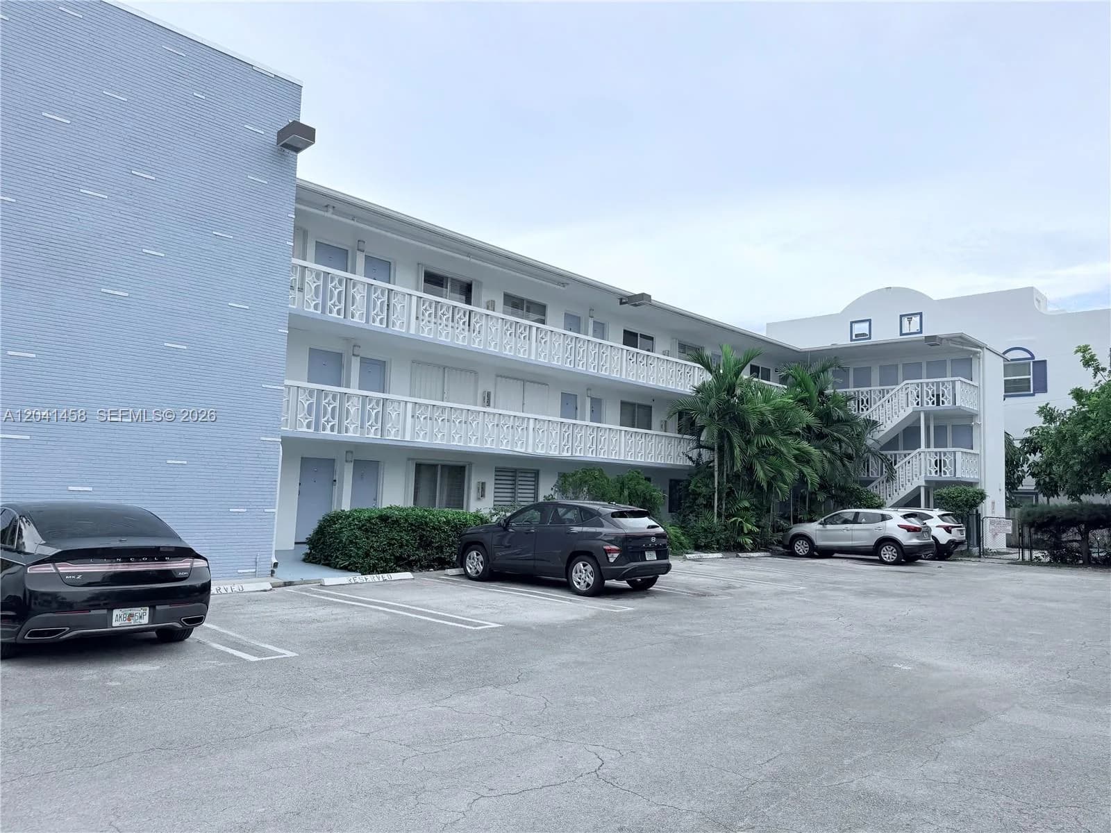 1120 102nd St # 21, Bay Harbor Islands, FL 33154