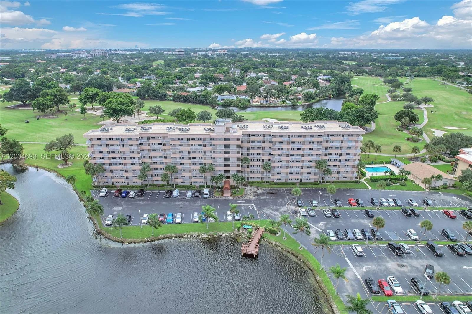 250 Jacaranda Dr # 704, Plantation FL 33324