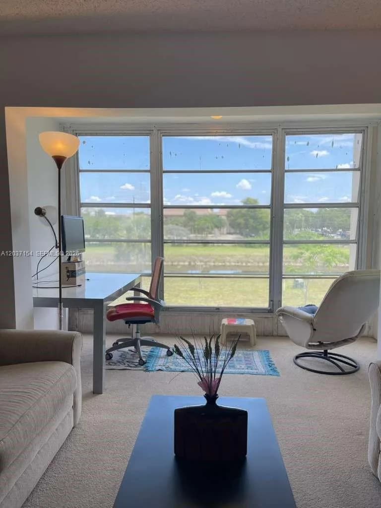 8081 N Sunrise Lakes Dr # 306, Sunrise FL 33322