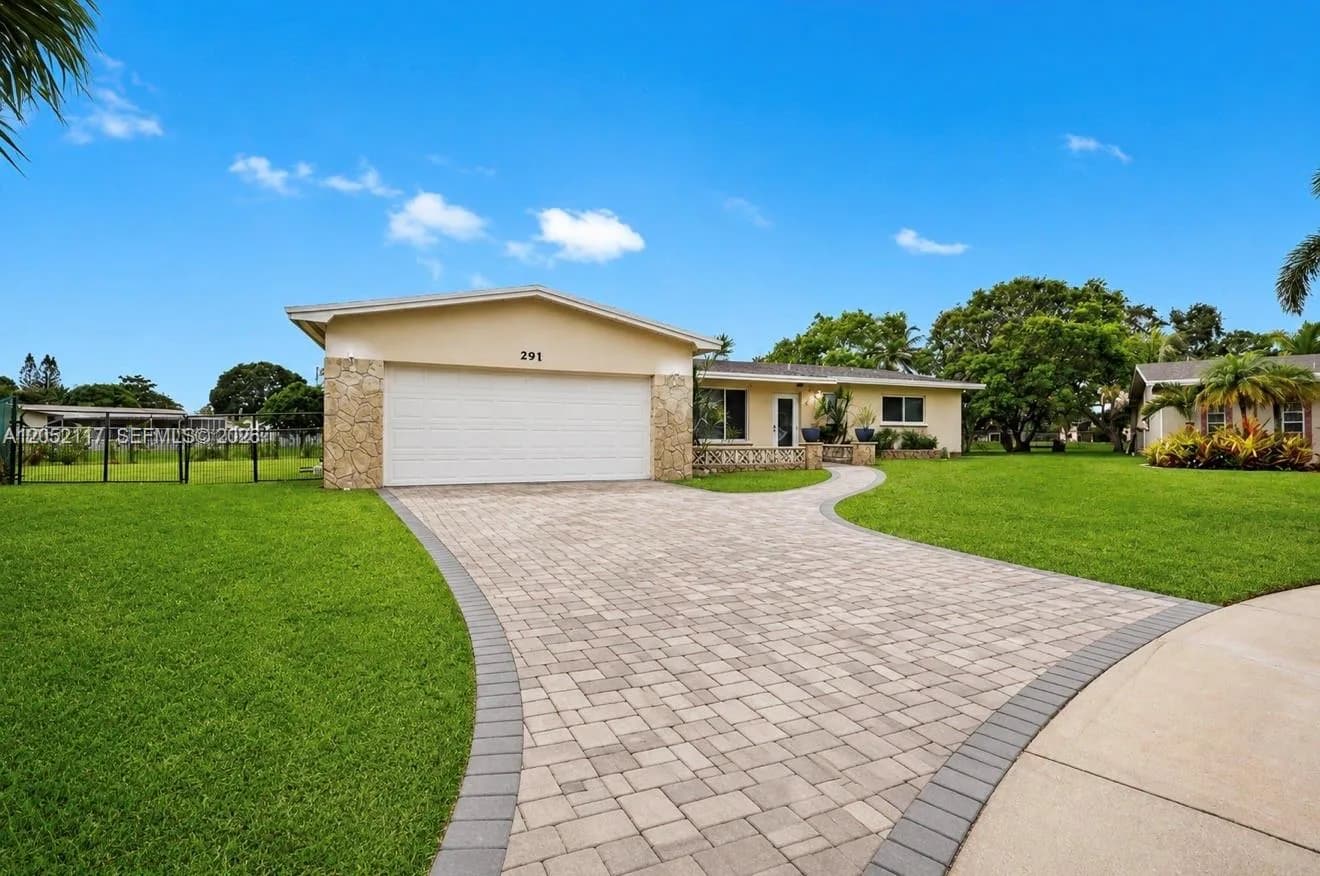 291 NW 93rd Ave # NA, Pembroke Pines, FL 33024