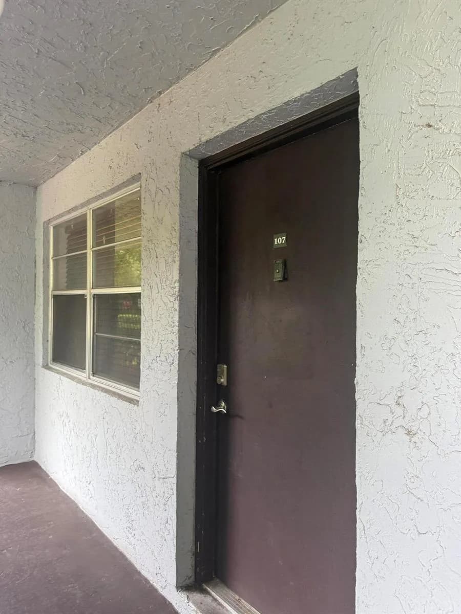 8450 LAGOS DE CAMPO Boulevard # 107, Tamarac, FL 33321