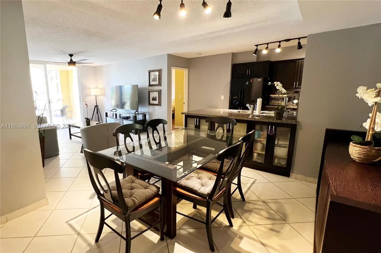 19555 E Country Club Dr # 8305, Aventura FL 33180