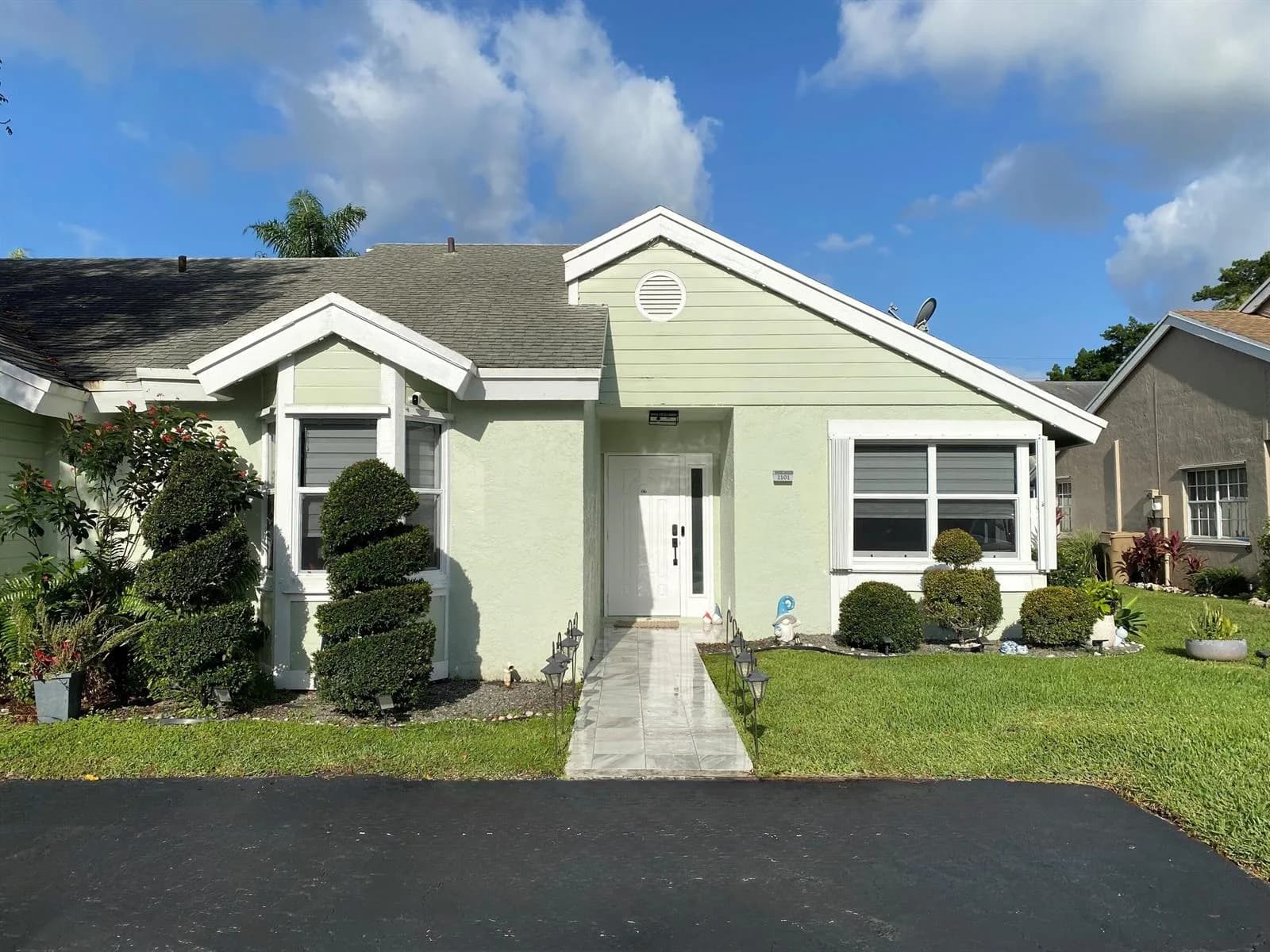 1101 SW 111th Terrace, Davie FL 33324