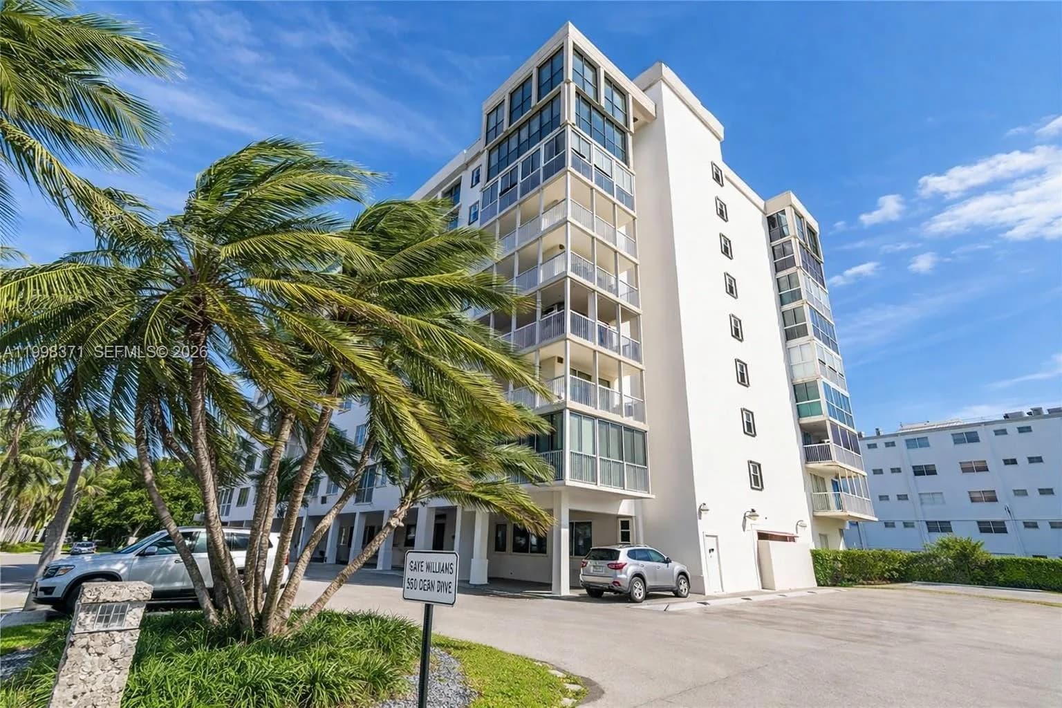 550 Ocean Drive # 3H, Key Biscayne, FL 33149