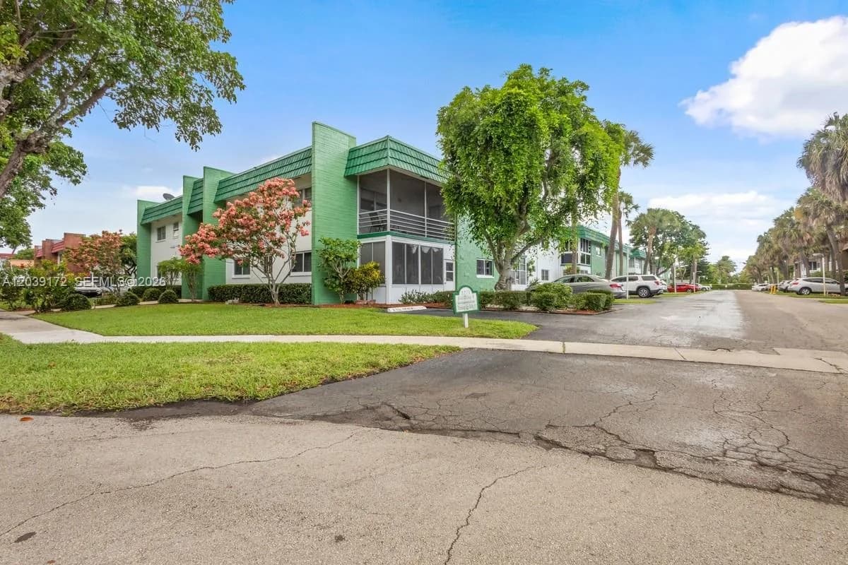2271 NW 48th Ter # 112, Lauderhill FL 33313
