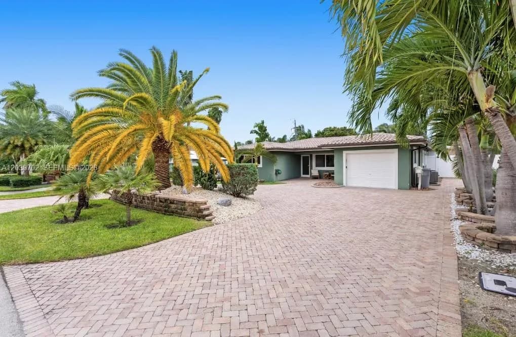 2580 SE 2nd Ct, Pompano Beach FL 33062