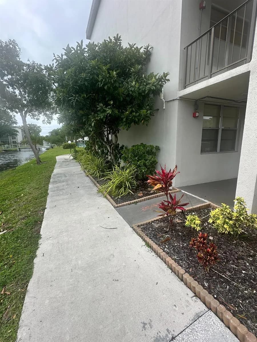 4850 NW 29th Court # 132, Lauderdale Lakes FL 33313