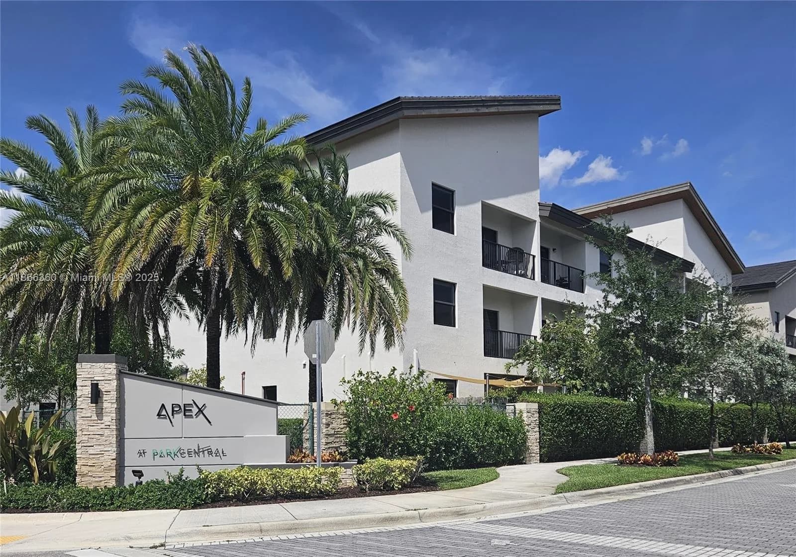 8175 NW 104th Ave # 35, Doral FL 33178