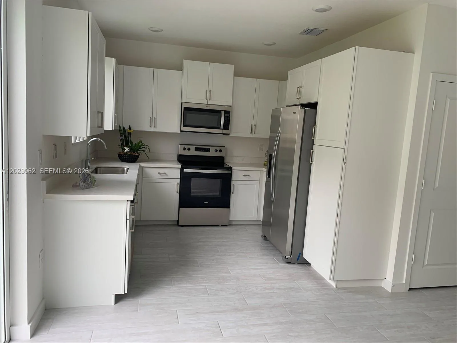 1068 SE 24th Ave, Homestead, FL 33035