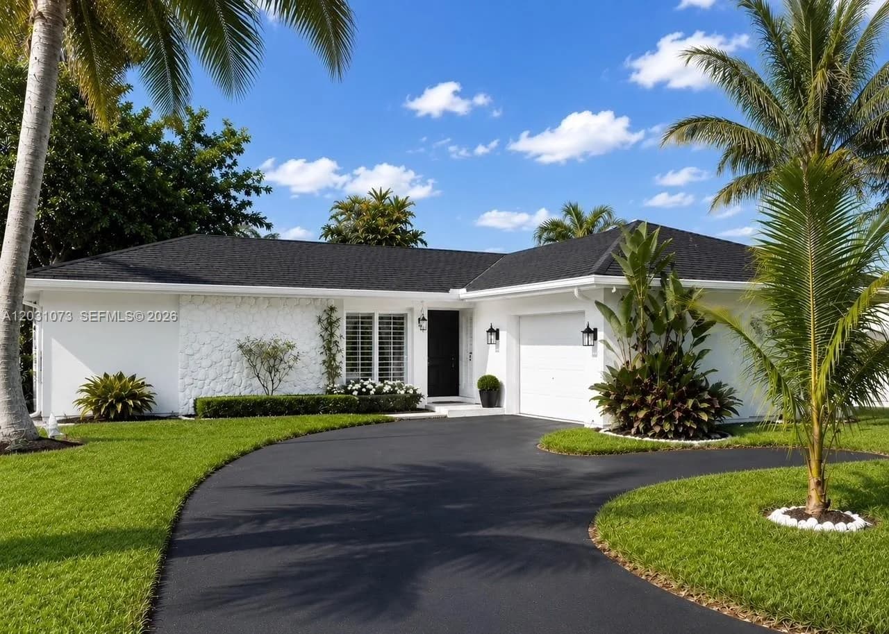 7551 SW 42nd Pl, Davie FL 33314