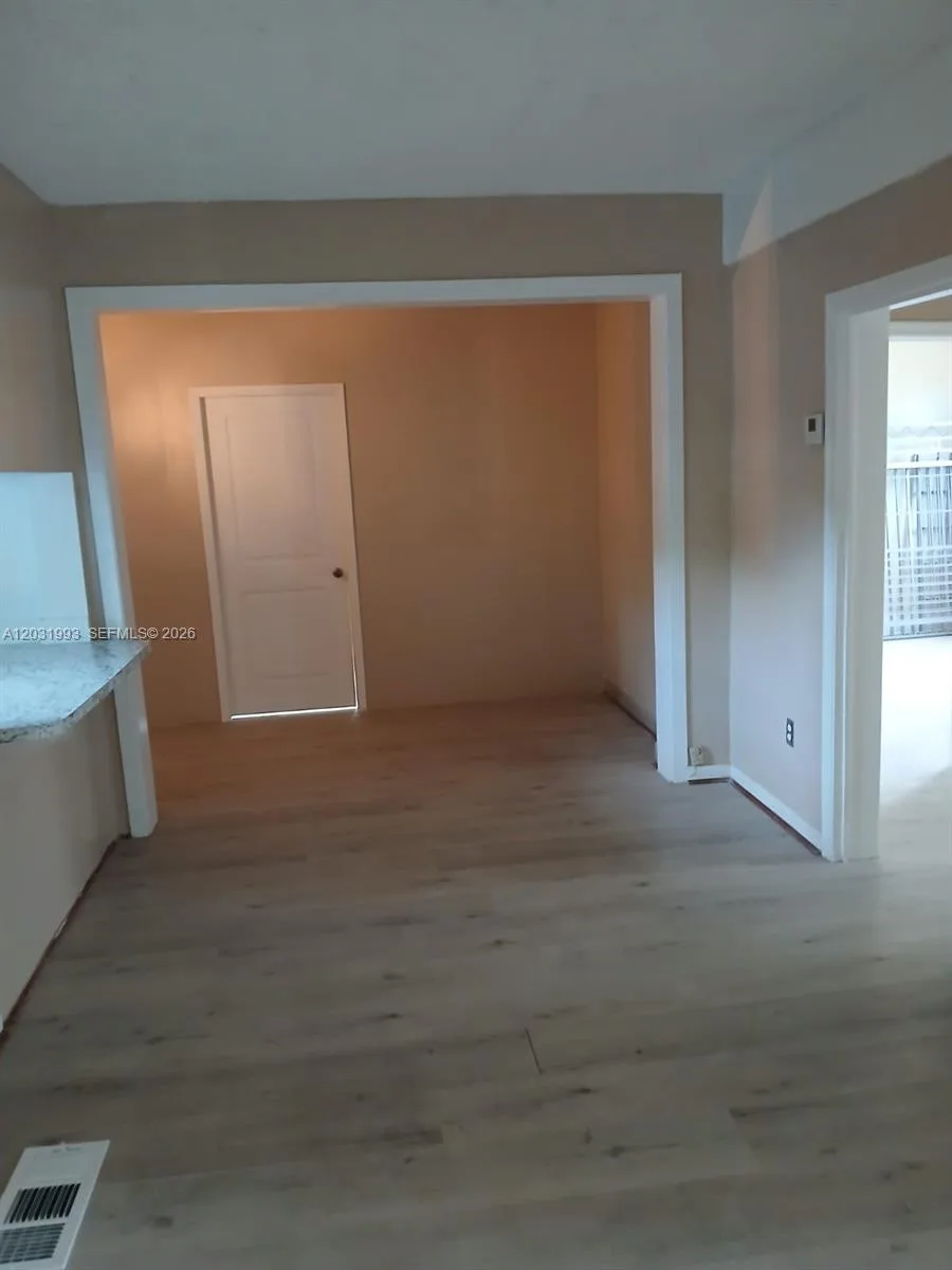 1400 NE 148th St # 2, Miami, FL 33161